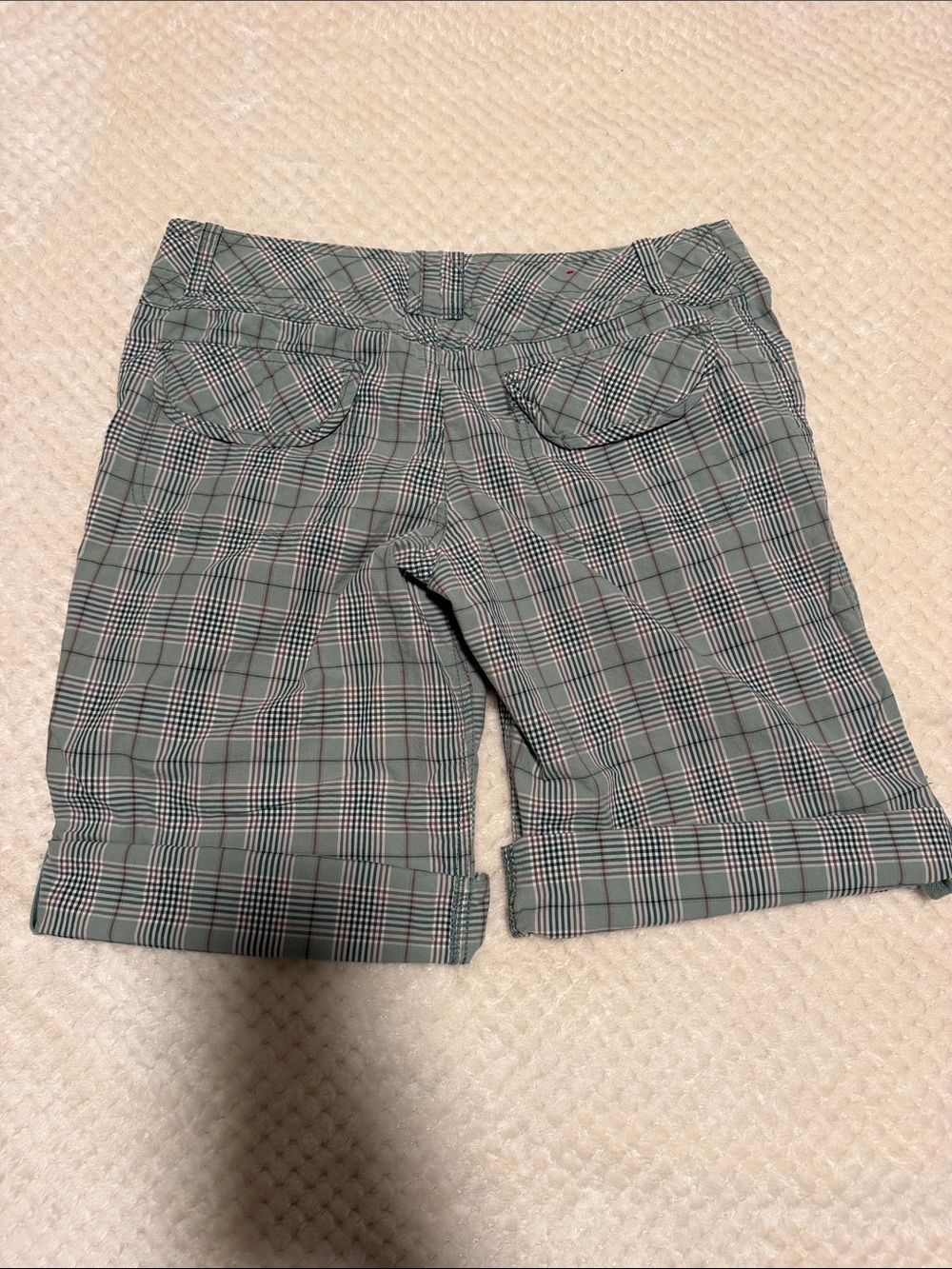 Mossimo Supply Co. Green Plaid Women's Bermuda Shorts - Picture 2 of 7